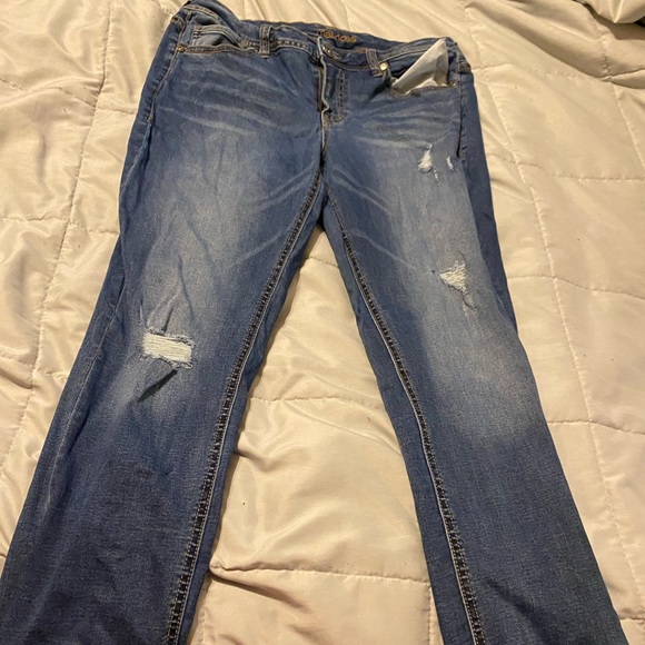 Maurices Jeans - Picture 1 of 4